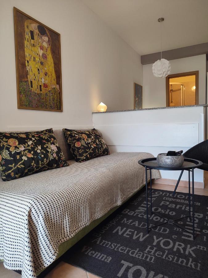 Apartments Divna Baška Voda Buitenkant foto